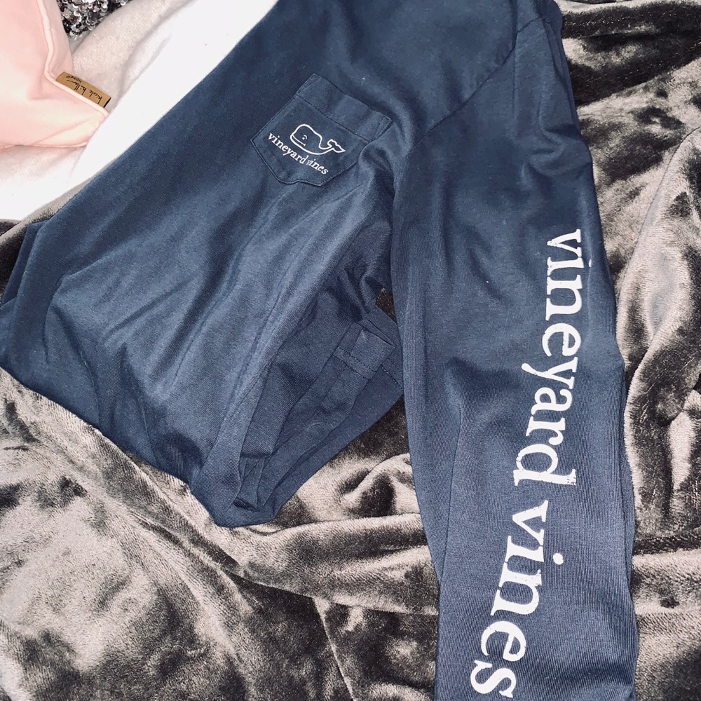 Vineyard Vines women’s shirt